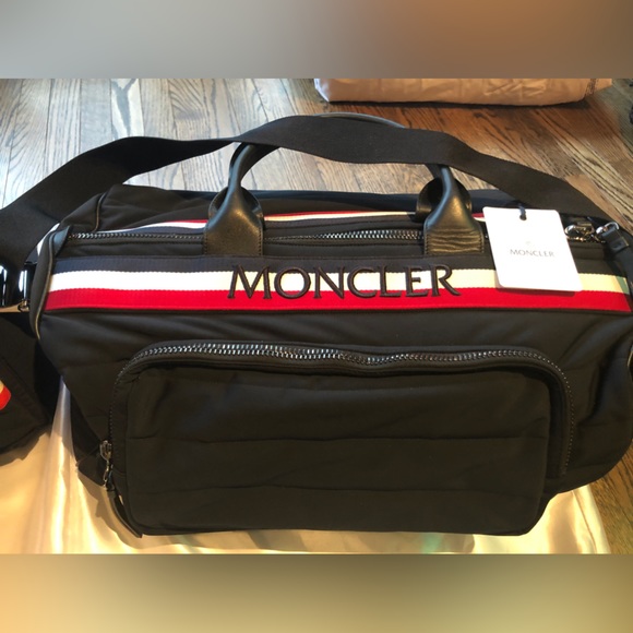 Moncler Kunlum Striped logo-embroidered quilted duffel - Picture 7 of 15